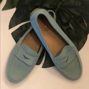 🎁NWOT🎁 Cool blue suede driving loafers